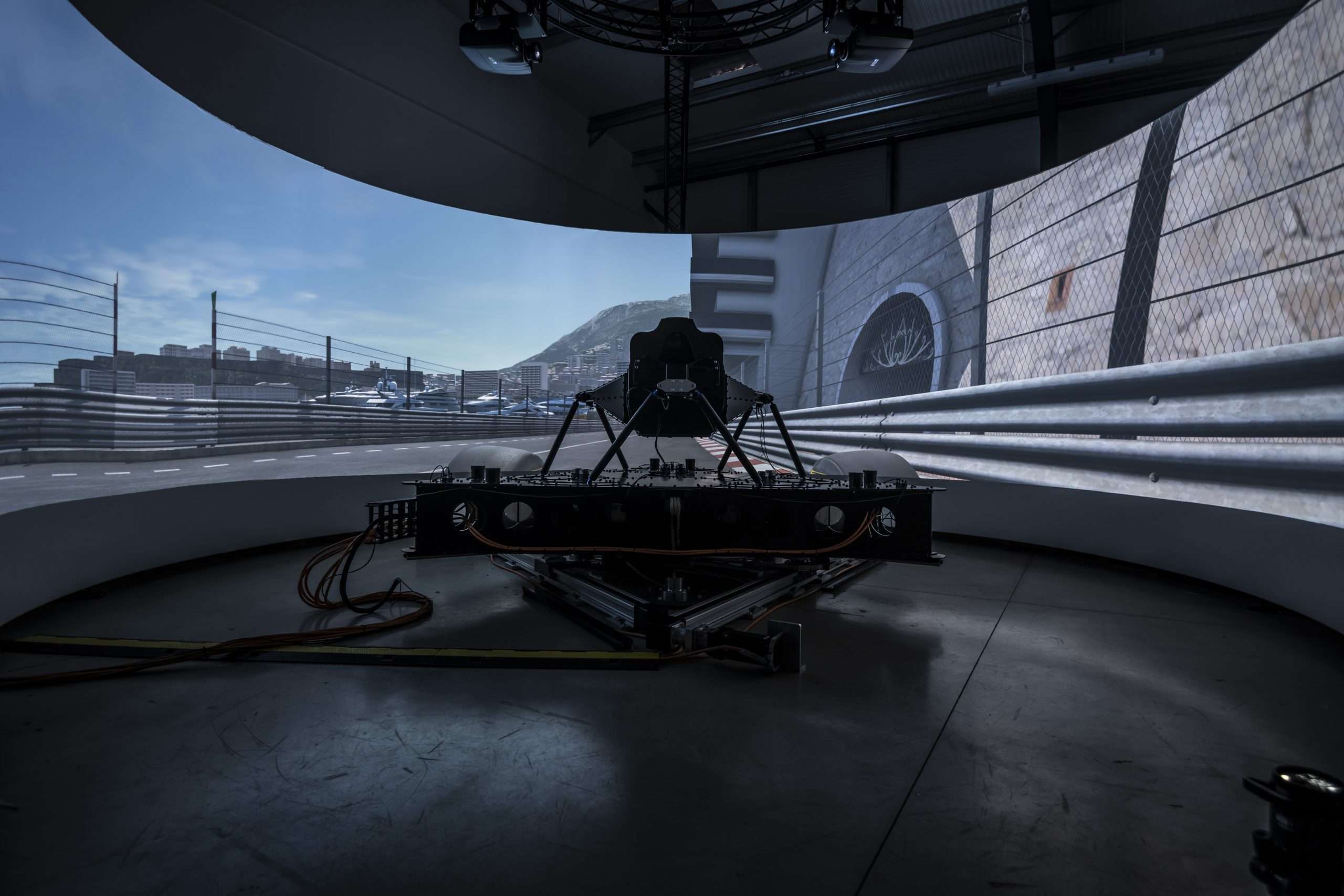 Use of motion platforms for driving simulators