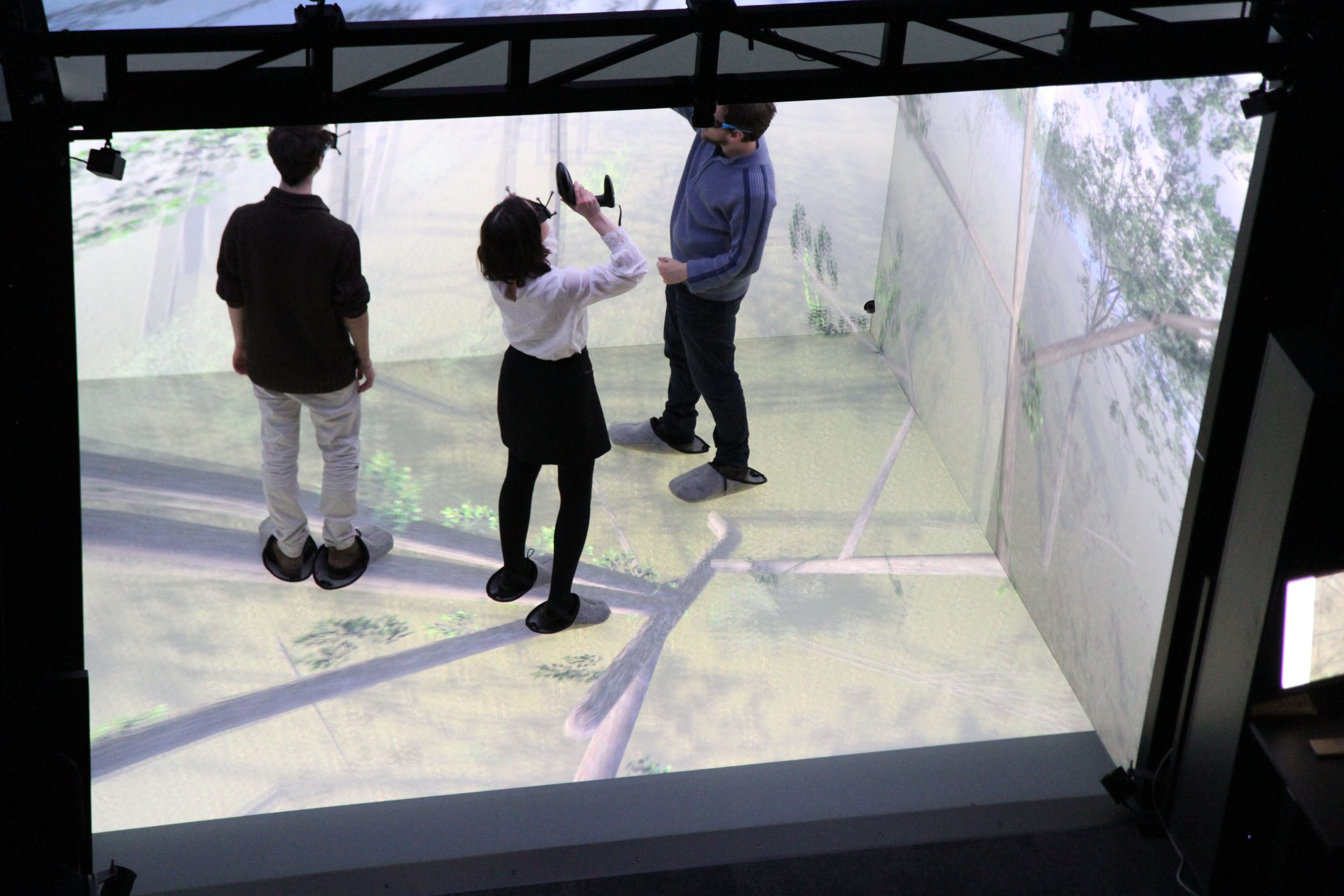 French Engineering School with Virtual Reality Immersion Room